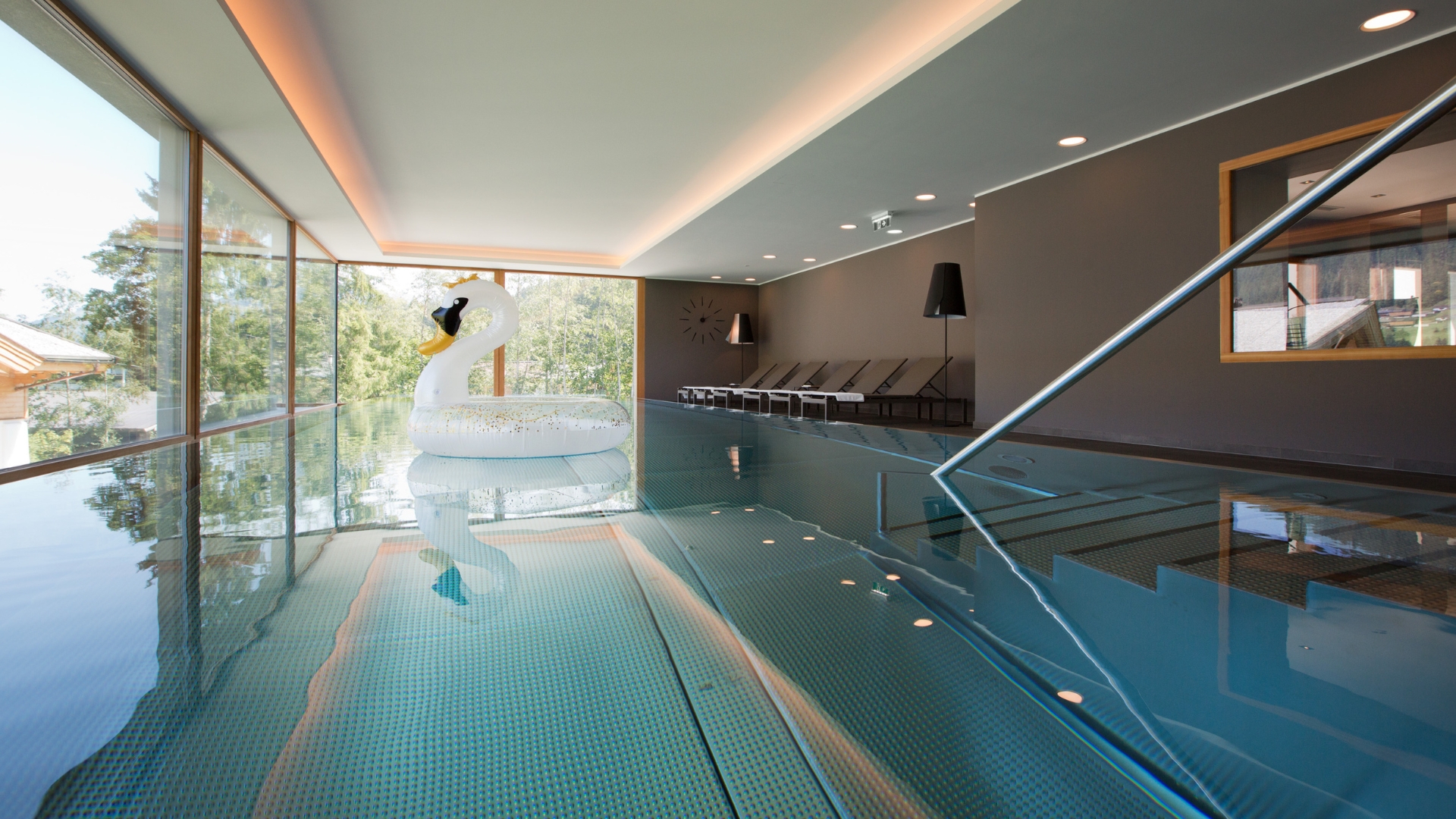 Minglers Sportalm Indoor Pool