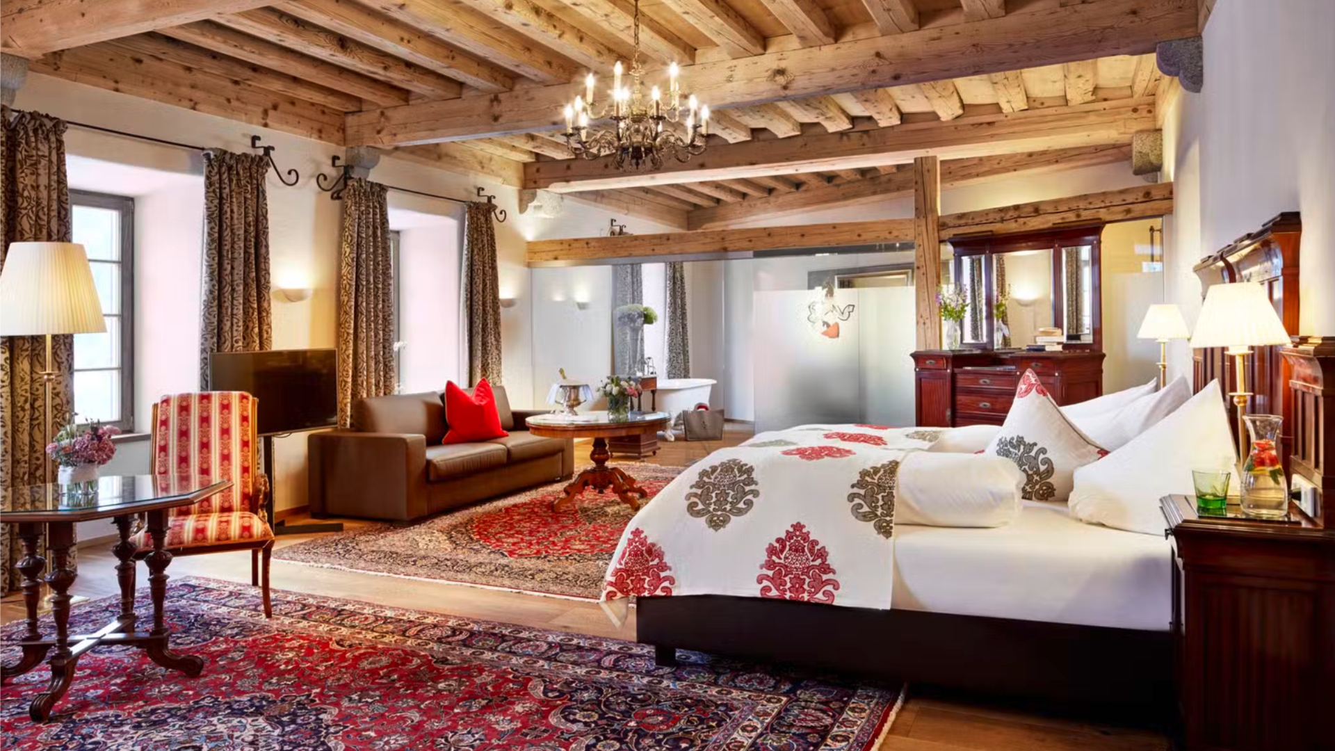 Schloss Mittersill Coco Chanel Suite